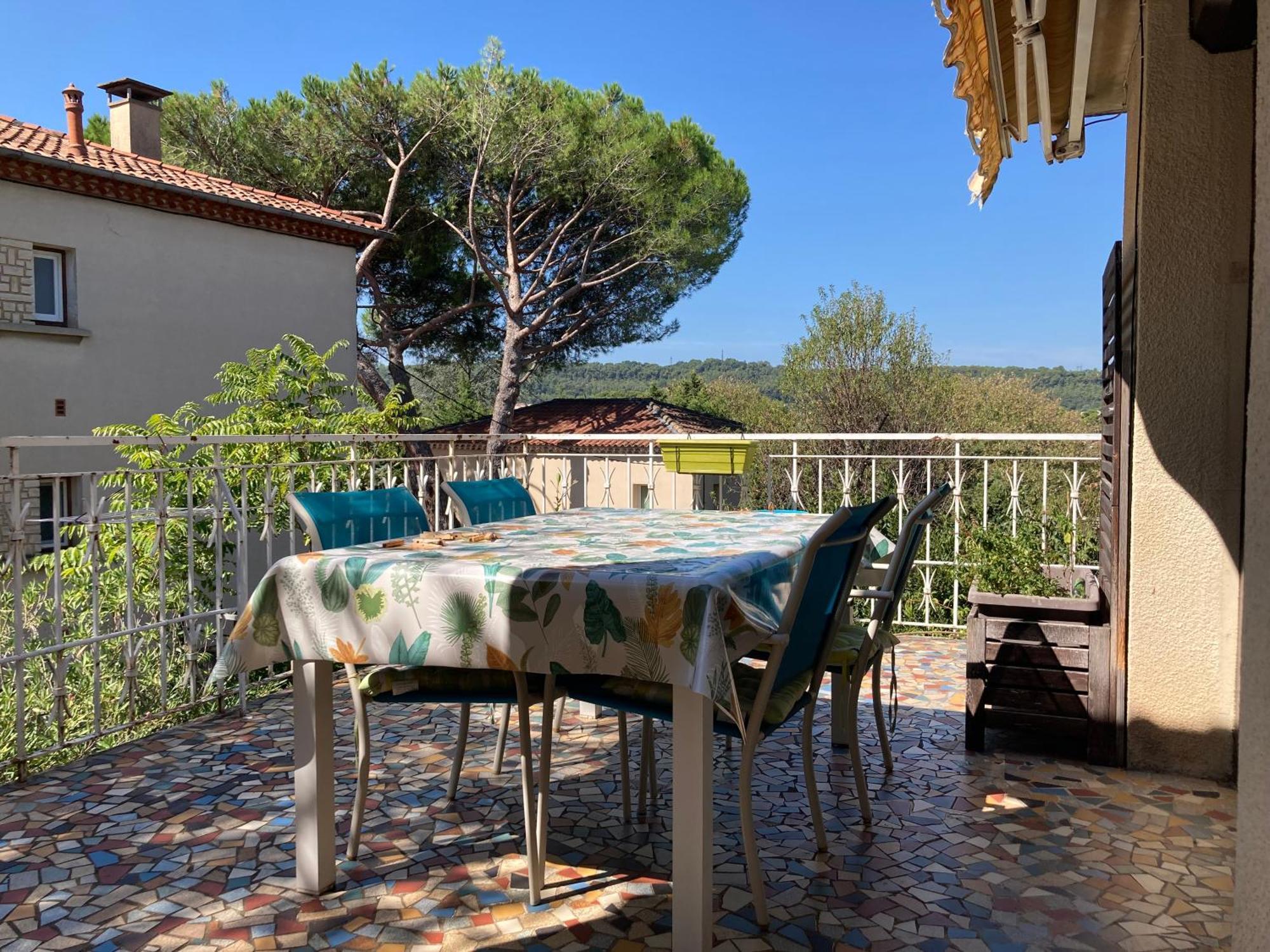 Maison Lumineuse Bagnols-sur-Ceze Bagian luar foto